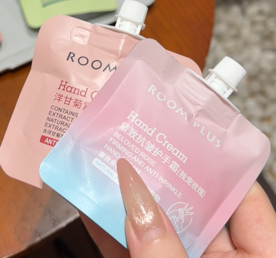 roomplus香氛护手霜-来聚素材站